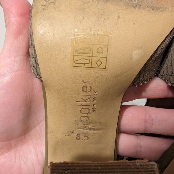 Botkier Leather Maddy Peep Toe Bootie Heels in Light Olive Green 8.5 - Picture 9 of 11